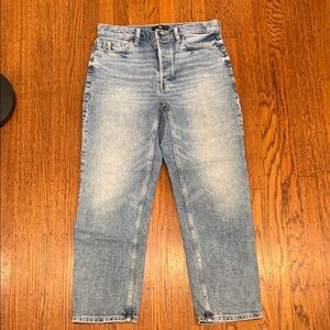 Banana Republic Straight Leg Jeans – Medium Wash – Women’s 29